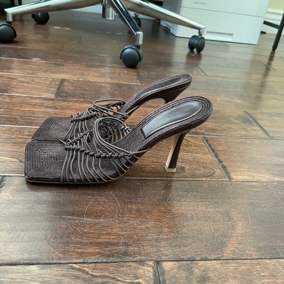 SOLD!!! Bottega Veneta Stretch Sandal - Picture 3 of 9